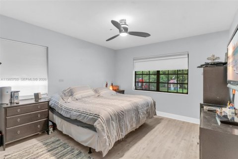 Villa ou maison à vendre à Cutler Bay, Floride: 4 chambres, 170.66 m2 № 2047371 - photo 11
