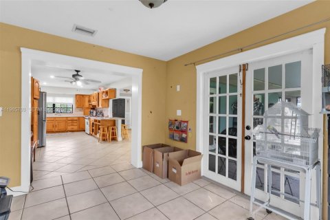 Villa ou maison à vendre à Cutler Bay, Floride: 4 chambres, 170.66 m2 № 2047371 - photo 8