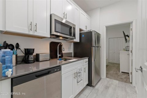 Casa en venta en Daytona Beach, Florida, 4 dormitorios, 194.44 m2 № 2151431 - foto 16