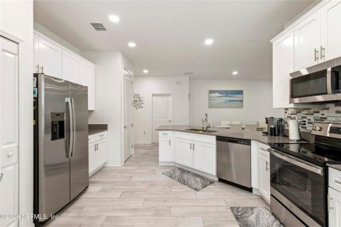 Casa en venta en Daytona Beach, Florida, 4 dormitorios, 194.44 m2 № 2151431 - foto 5