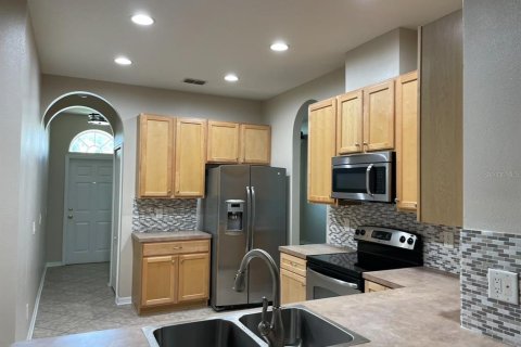 Villa ou maison à louer à Land O' Lakes, Floride: 3 chambres, 144.65 m2 № 1843766 - photo 12