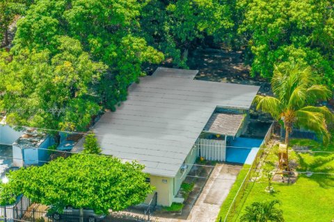 Commercial property in Miami, Florida 153.66 sq.m. № 1861390 - photo 24