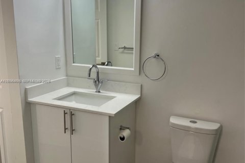 Copropriété à louer à Coconut Creek, Floride: 2 chambres, 85.47 m2 № 2367957 - photo 7