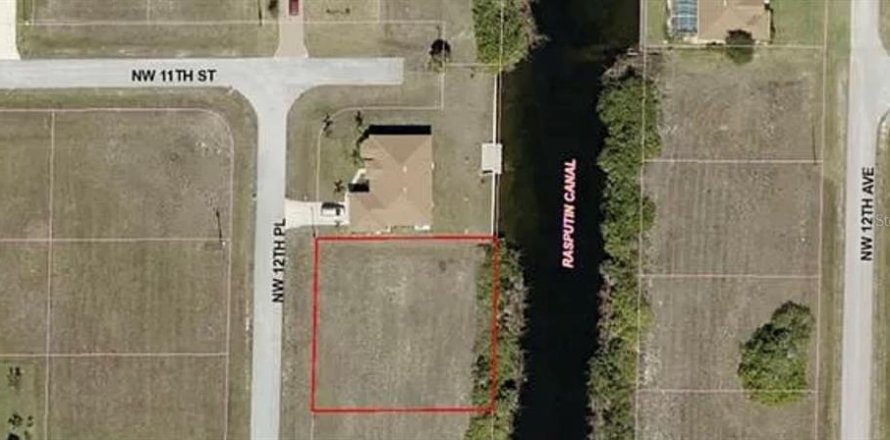 Land in Cape Coral, Florida № 1295947