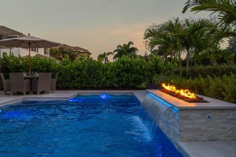 House in Parkland, Florida 4 bedrooms, 230.03 sq.m. № 2154325 - photo 10