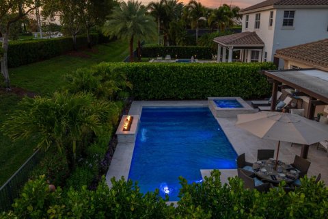 House in Parkland, Florida 4 bedrooms, 230.03 sq.m. № 2154325 - photo 7