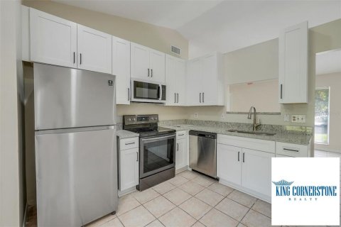 Appartement à louer à Orlando, Floride: 2 chambres, 80.82 m2 № 2388743 - photo 9