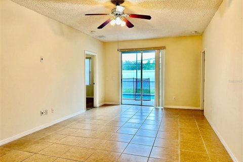 House in Davenport, Florida 5 bedrooms, 169.55 sq.m. № 1909285 - photo 9