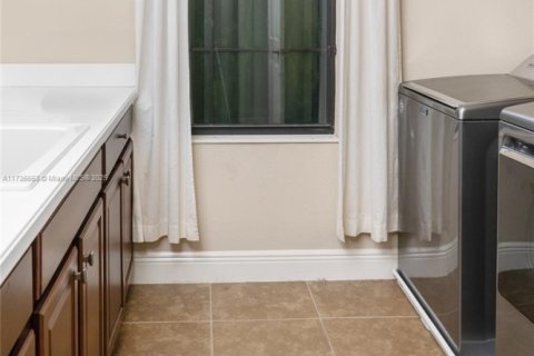 House in Riverview, Florida 5 bedrooms № 1864444 - photo 18