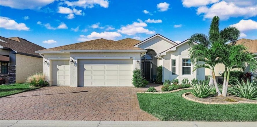 Villa ou maison à Winter Haven, Floride 3 chambres, 189.99 m2 № 2408216