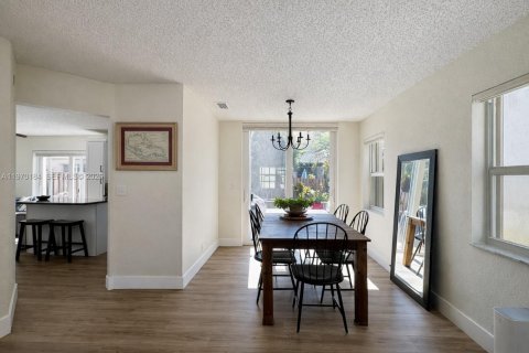 Casa en alquiler en Plantation, Florida, 3 dormitorios, 137.87 m2 № 2030930 - foto 7