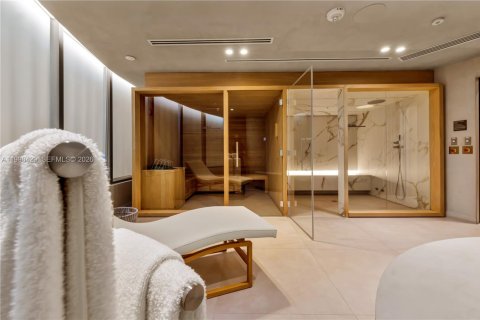 Copropriété à vendre à Bay Harbor Islands, Floride: 4 chambres, 309.18 m2 № 2068198 - photo 28