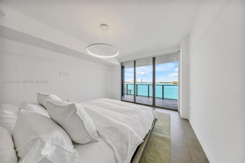 Copropriété à vendre à Bay Harbor Islands, Floride: 4 chambres, 309.18 m2 № 2068198 - photo 12