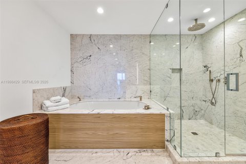 Copropriété à vendre à Bay Harbor Islands, Floride: 4 chambres, 309.18 m2 № 2068198 - photo 14