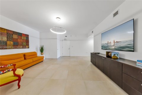 Copropriété à vendre à Bay Harbor Islands, Floride: 4 chambres, 309.18 m2 № 2068198 - photo 15