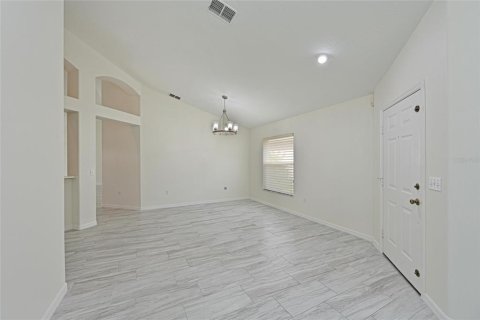 House in Lakewood Ranch, Florida 2 bedrooms, 152.17 sq.m. № 1877457 - photo 7