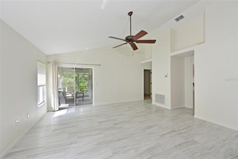 House in Lakewood Ranch, Florida 2 bedrooms, 152.17 sq.m. № 1877457 - photo 14