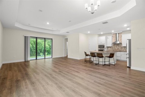 Villa ou maison à vendre à New Port Richey, Floride: 4 chambres, 190.64 m2 № 1903044 - photo 5