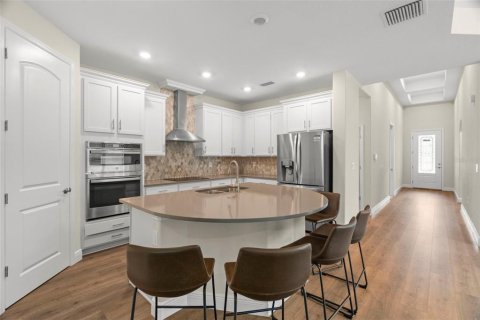 Villa ou maison à vendre à New Port Richey, Floride: 4 chambres, 190.64 m2 № 1903044 - photo 8