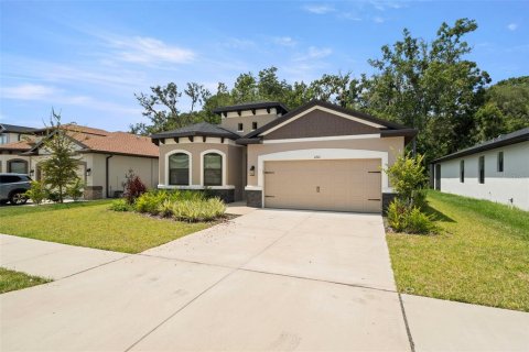Villa ou maison à vendre à New Port Richey, Floride: 4 chambres, 190.64 m2 № 1903044 - photo 2