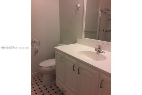 Condominio en venta en Hollywood, Florida, 4 dormitorios, 175.49 m2 № 1939568 - foto 13