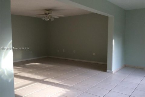 Condominio en venta en Hollywood, Florida, 4 dormitorios, 175.49 m2 № 1939568 - foto 6