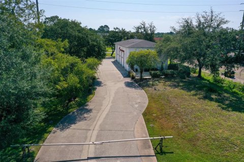Propiedad comercial en venta en Bunnell, Florida, 209.03 m2 № 2329905 - foto 10