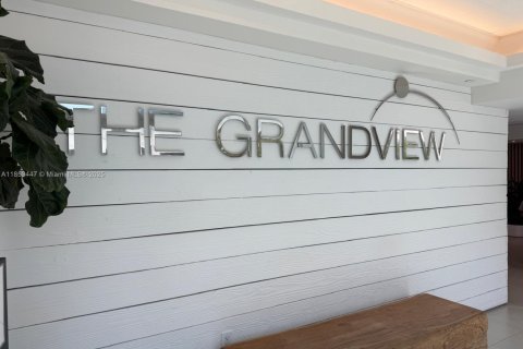 Condo in Miami Beach, Florida, 3 bedrooms  № 1962944 - photo 2