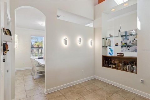 House in Lakeland, Florida 4 bedrooms, 243.87 sq.m. № 2259074 - photo 15