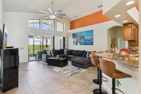 House in Lakeland, Florida 4 bedrooms, 243.87 sq.m. № 2259074 - photo 13