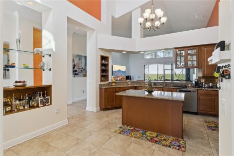 House in Lakeland, Florida 4 bedrooms, 243.87 sq.m. № 2259074 - photo 10