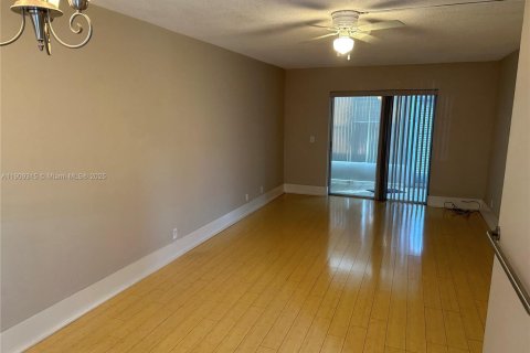 Condo in Boynton Beach, Florida, 1 bedroom  № 1966531 - photo 5
