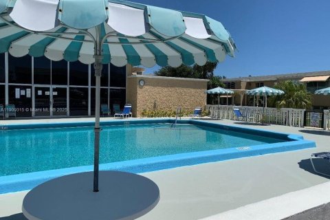 Condo in Boynton Beach, Florida, 1 bedroom  № 1966531 - photo 12