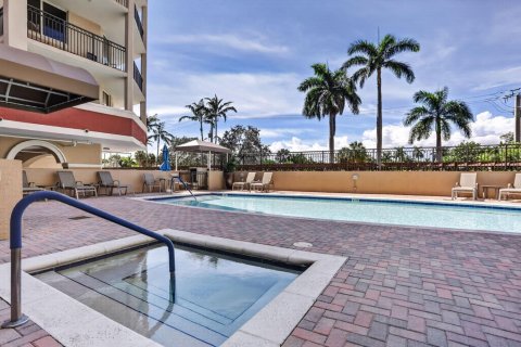 Condo in Fort Lauderdale, Florida, 2 bedrooms  № 2422202 - photo 24