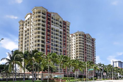 Condo in Fort Lauderdale, Florida, 2 bedrooms  № 2422202