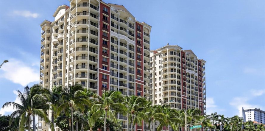 Condo in Fort Lauderdale, Florida, 2 bedrooms  № 2422202