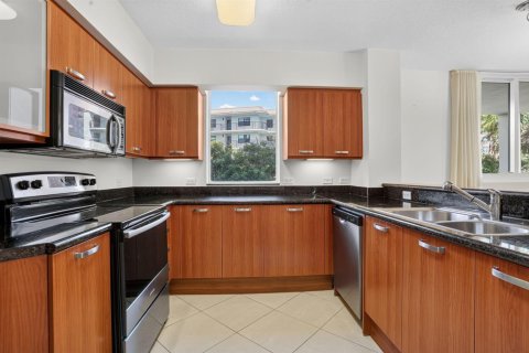 Condo in Fort Lauderdale, Florida, 2 bedrooms  № 2422202 - photo 5