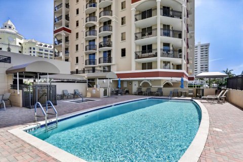 Condo in Fort Lauderdale, Florida, 2 bedrooms  № 2422202 - photo 25