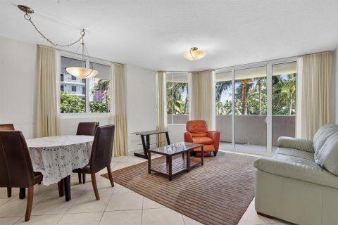 Condo in Fort Lauderdale, Florida, 2 bedrooms  № 2422202 - photo 8