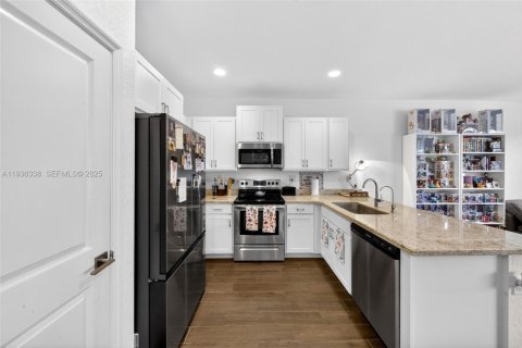 Touwnhouse à vendre à Homestead, Floride: 4 chambres, 181.35 m2 № 1994334 - photo 11