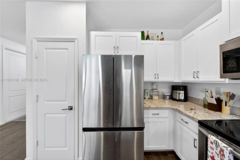 Touwnhouse à vendre à Homestead, Floride: 4 chambres, 181.35 m2 № 1994334 - photo 14