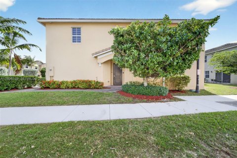 Touwnhouse à vendre à Homestead, Floride: 4 chambres, 181.35 m2 № 1994334 - photo 6