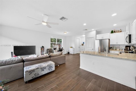 Touwnhouse à vendre à Homestead, Floride: 4 chambres, 181.35 m2 № 1994334 - photo 20