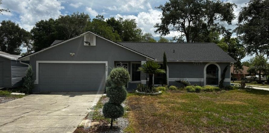 House in Deltona, Florida 3 bedrooms, 100.15 sq.m. № 2196064