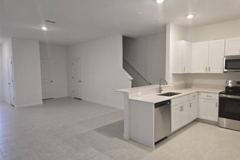 Townhouse in Parrish, Florida 3 bedrooms, 154.78 sq.m. № 2267014 - photo 5