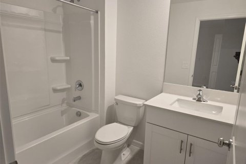 Townhouse in Parrish, Florida 3 bedrooms, 154.78 sq.m. № 2267014 - photo 12