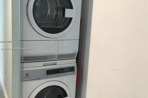 Купить коммерческую недвижимость в Майами-Бич, Флорида 334.45м2, № 2050472 - фото 15