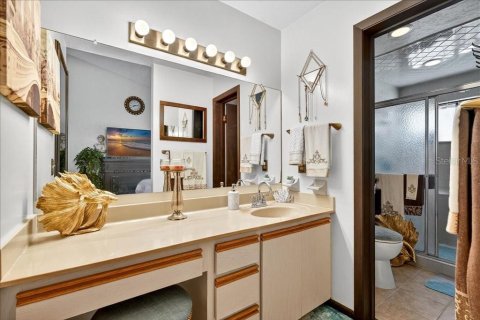 Condo in Daytona Beach, Florida, 2 bedrooms  № 1801411 - photo 18