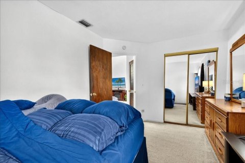 Condo in Daytona Beach, Florida, 2 bedrooms  № 1801411 - photo 17