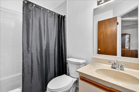 Condo in Daytona Beach, Florida, 2 bedrooms  № 1801411 - photo 20